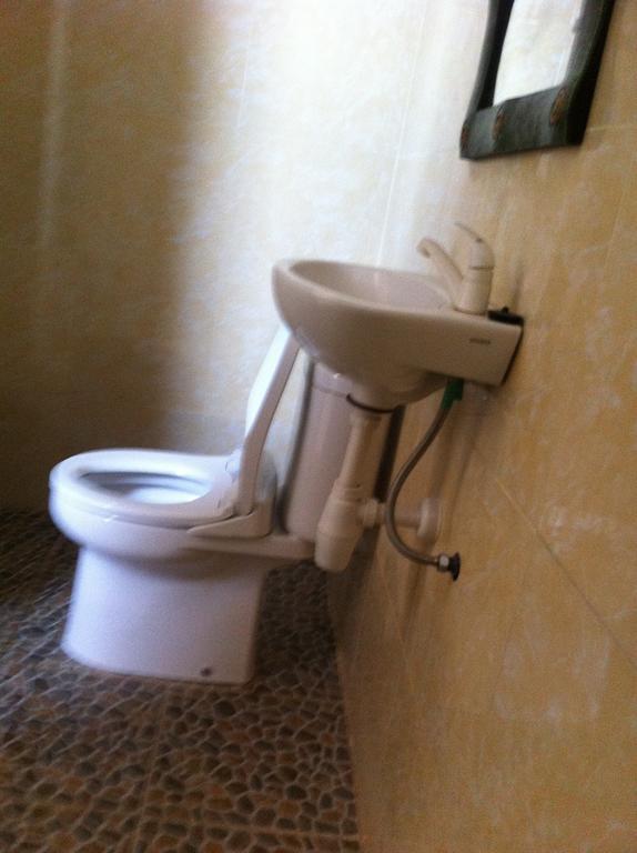Amed Sari Beach Guesthouse Room photo